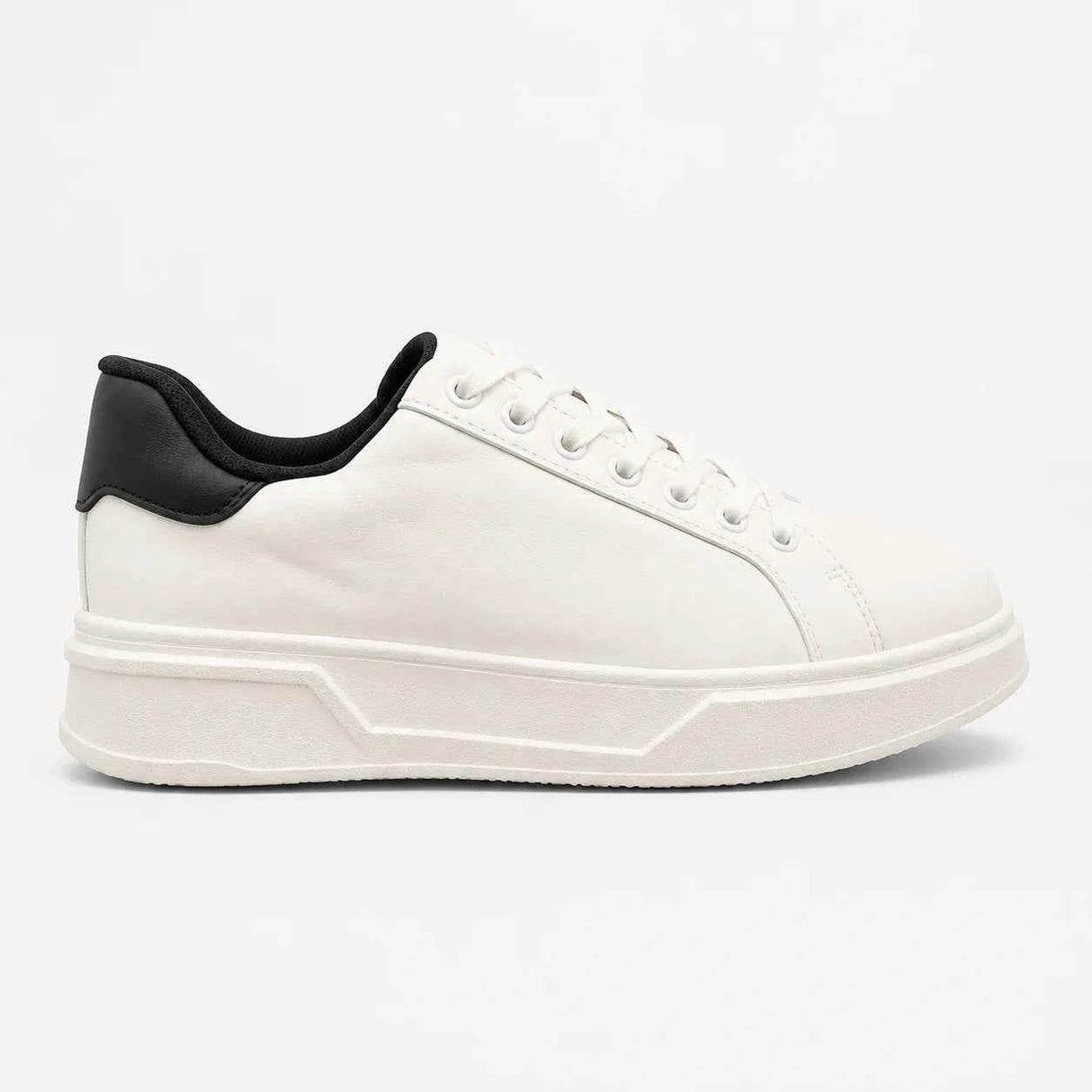 ZARA MONOCHROME BASIC SNEAKERS