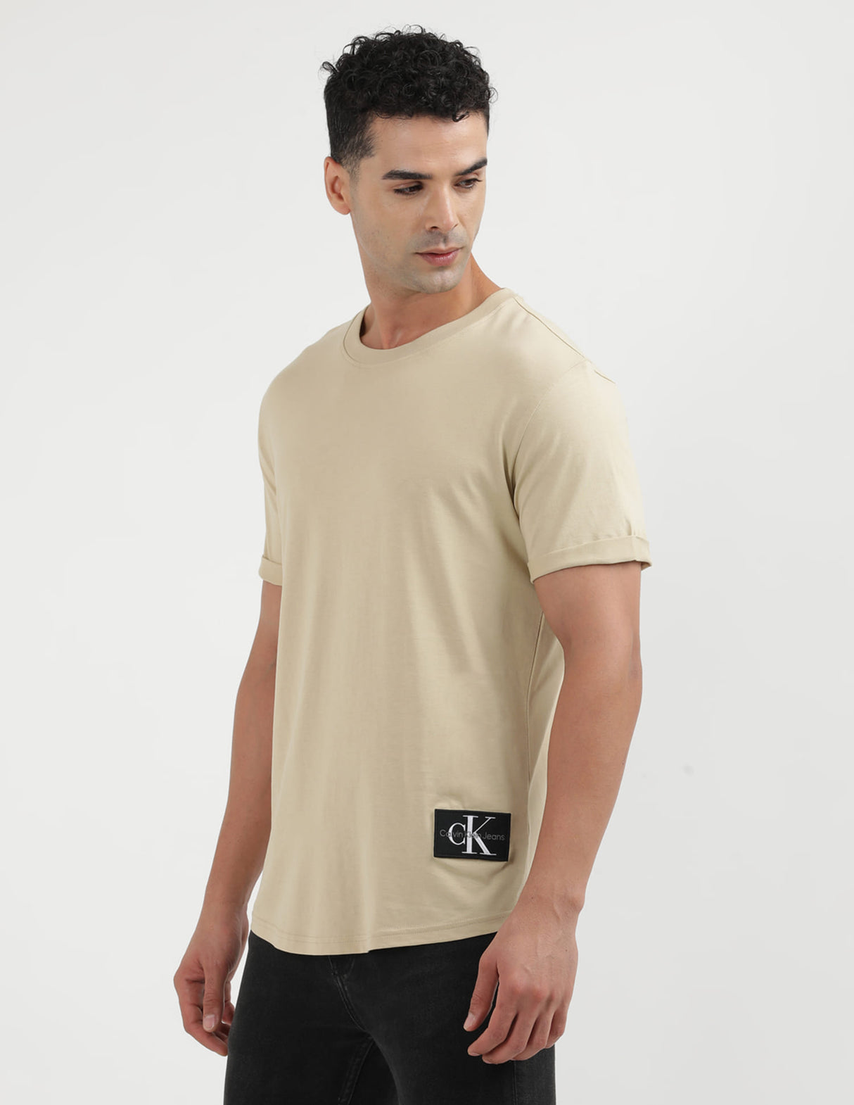 CALVIN KLEIN WITH LOGO BADGE T-SHIRT