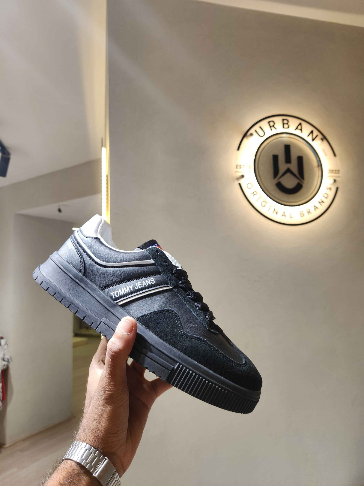 Tommy Hilfiger Leather Sneakers