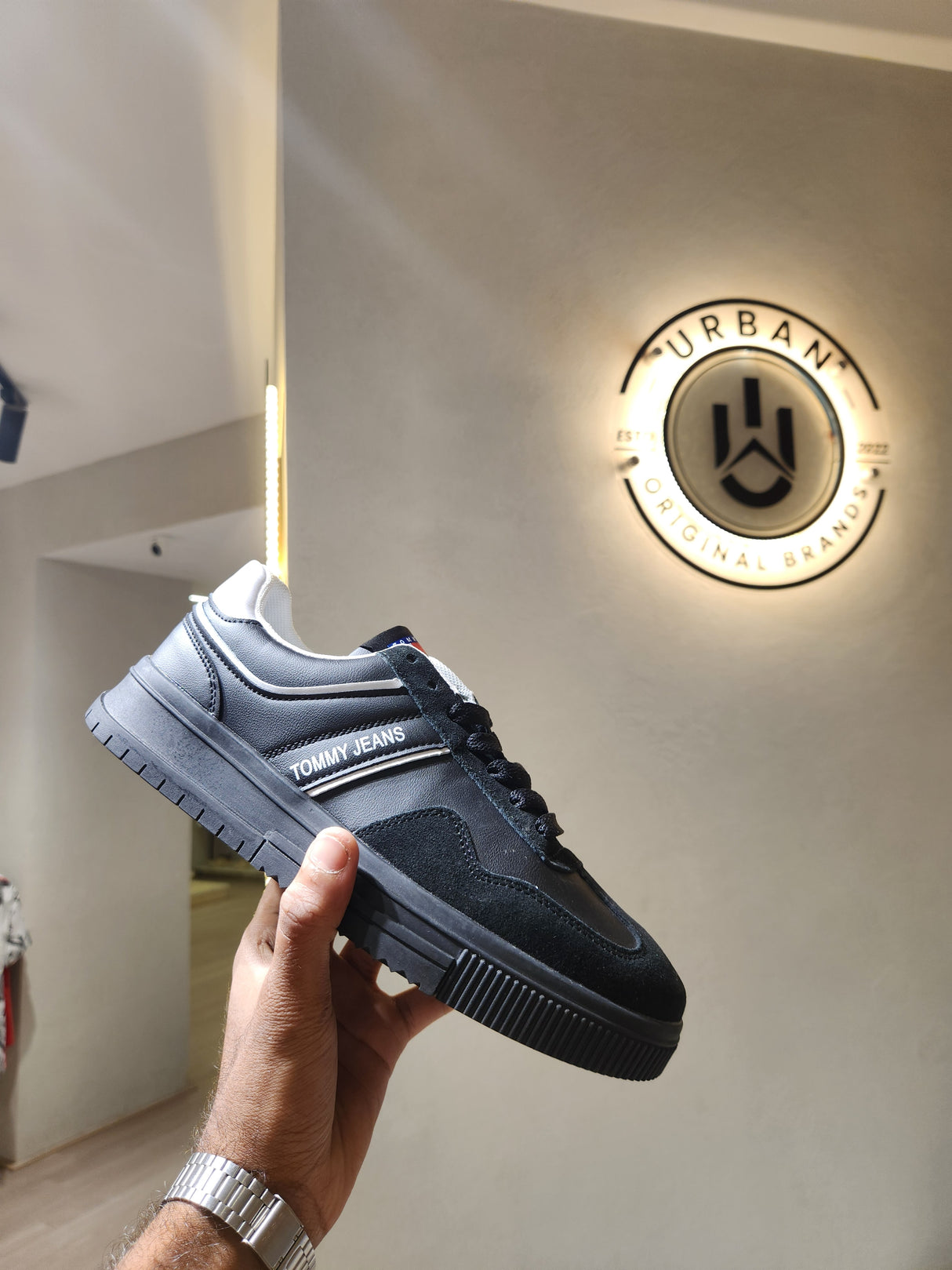 Tommy Hilfiger Leather Sneakers