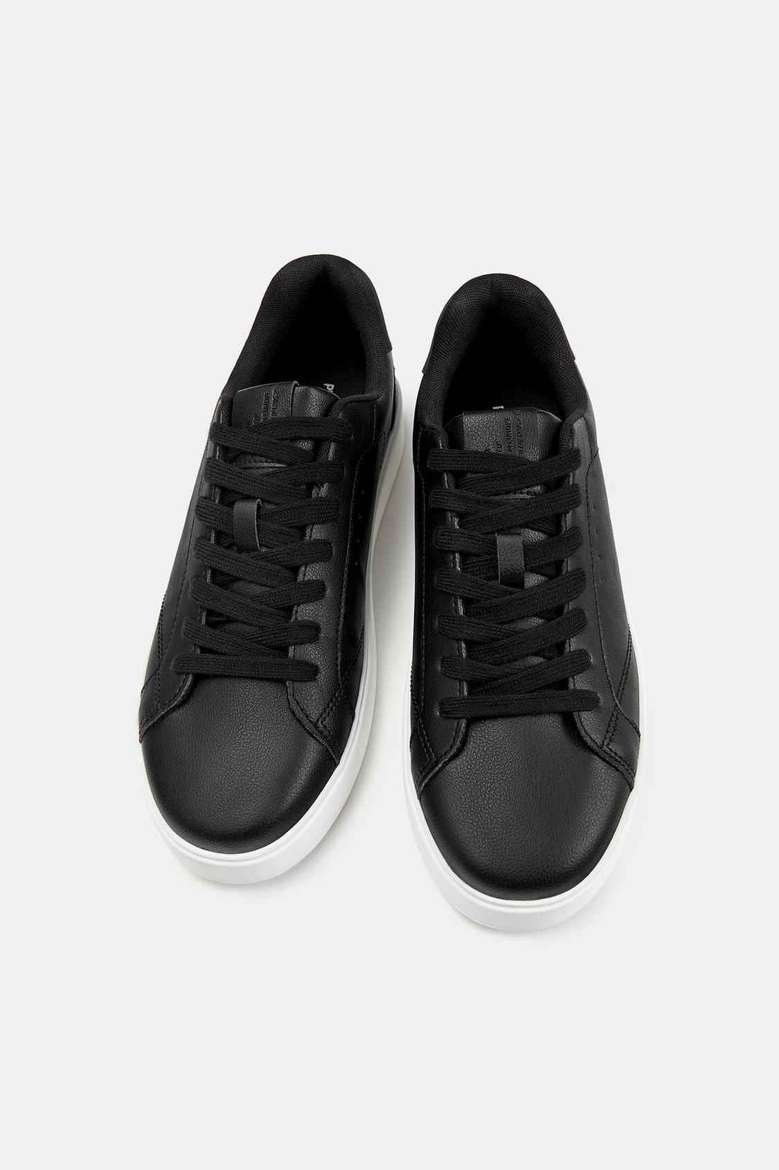 Pull&bear Basic trainers with detail