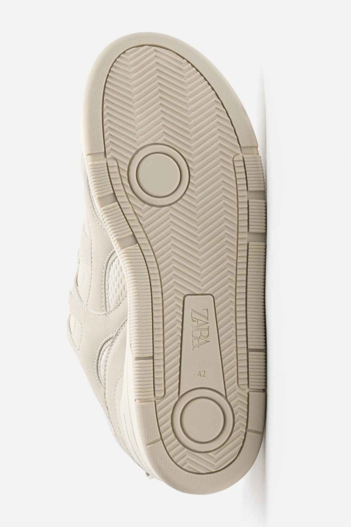 ZARA CHUNKY WITH BIG LACES SNEAKERS