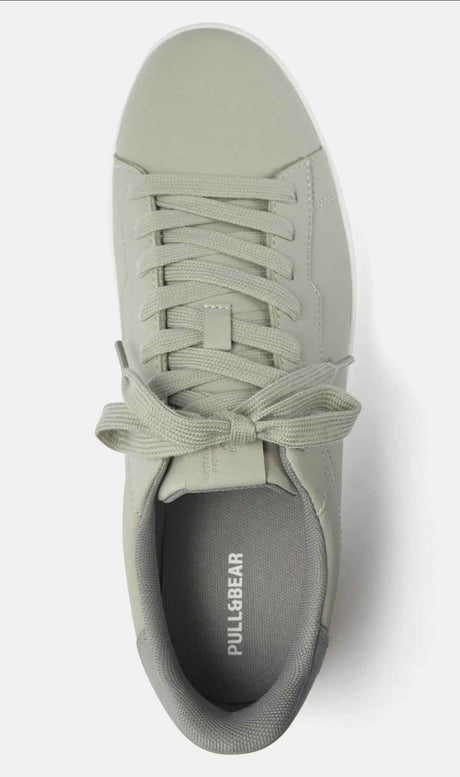 Pull&Bear  trainers with detail