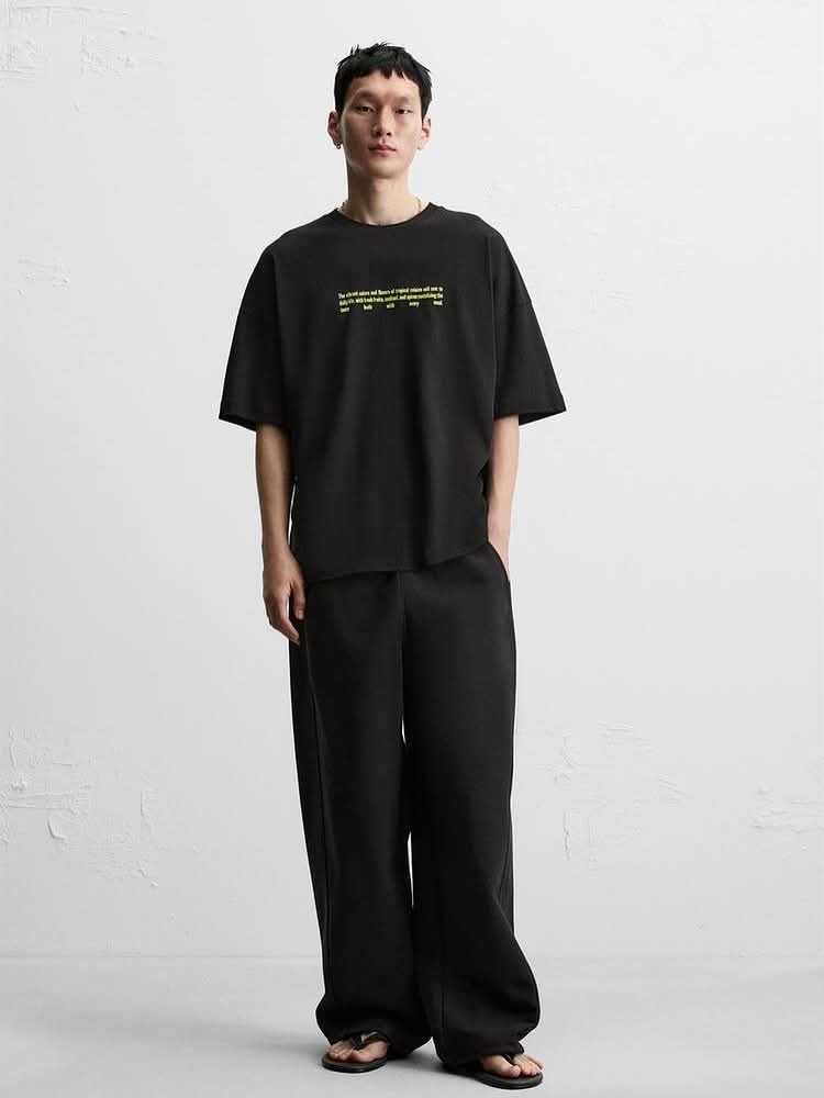 ZARA GRAPHIC PRINT SWEATSHIRT