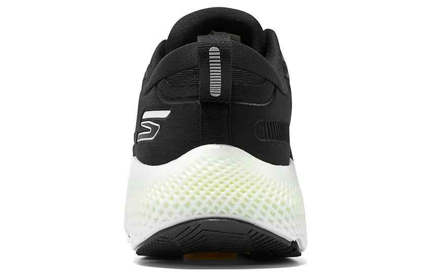 Skechers Go Run Max Road 6