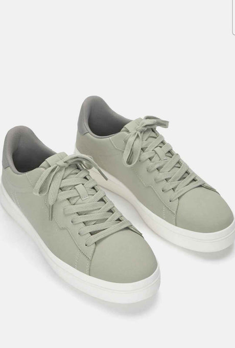 Pull&Bear  trainers with detail