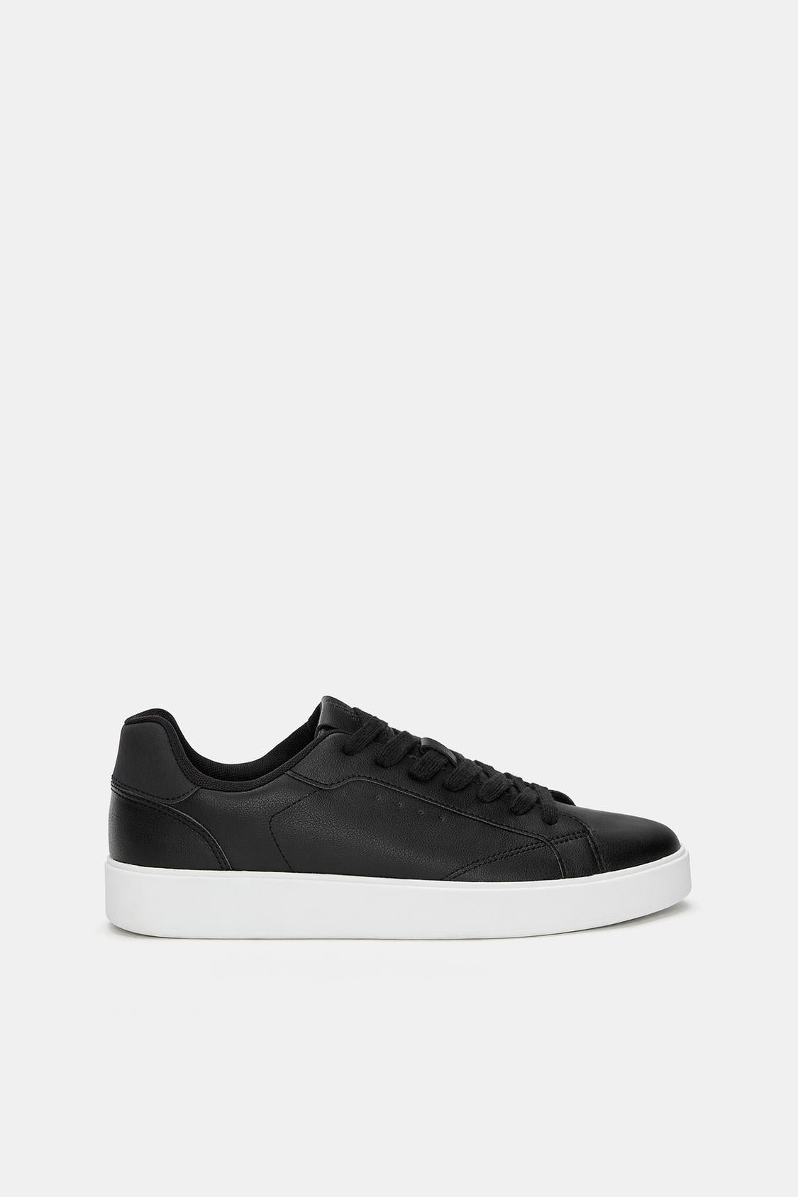 Pull&bear Basic trainers with detail