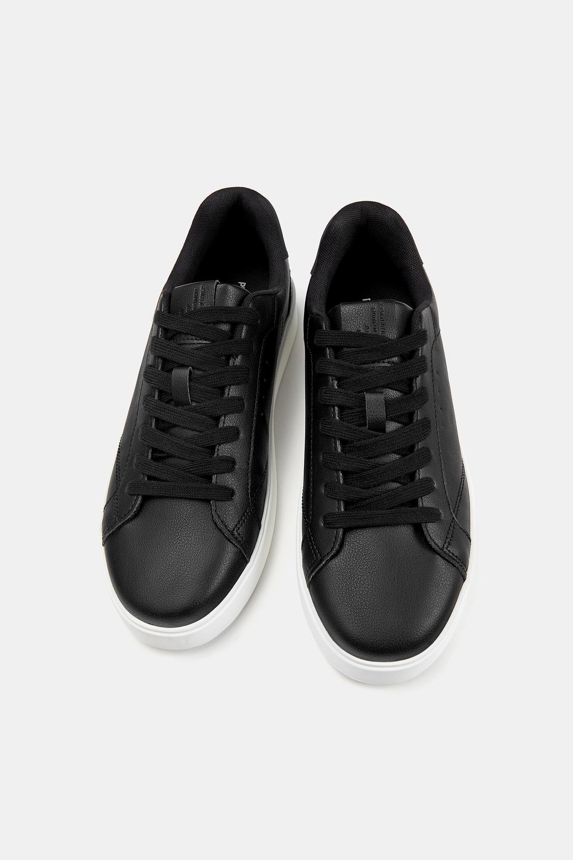 Pull&bear Basic trainers with detail